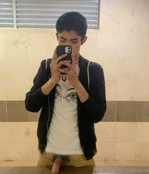 Sexy Selfies 23 5dbf4b51297c4.jpeg