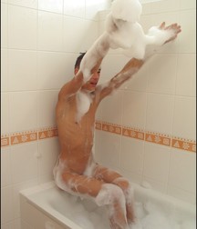 Ton and Phil + Ton Bathroom 5d96d1330b6e4.jpg