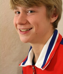 Nikolas 5d9c351324370.jpg