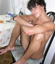 Larry 5da5678f0111d.jpg