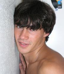 Larry 5da567dcaf062.jpg