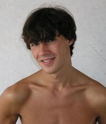 Larry 5da567e881b84.jpg
