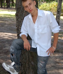 Tristan 5daa9302116a5.jpg