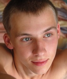 Tristan 5daa93c5bdddc.jpg