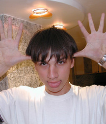 Mike 5db680a04ddfd.jpg
