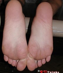 Pett 5db93f4f0a210.jpg