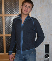 Ralf 5dba78f79def9.jpg