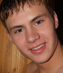 Ralf 5dba793030b10.jpg