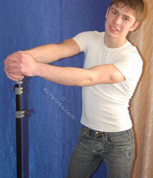 Remi 5dba7f6b1f5ea.jpg