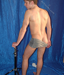 Remi 5dba80e37cb4a.jpg