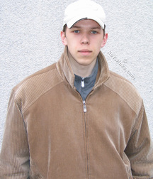 Riki 5dba84ba91f1c.jpg