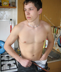 Riki 5dba8577a6f48.jpg