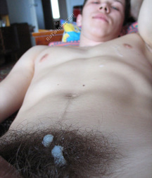 Riki 5dba87a4d9387.jpg
