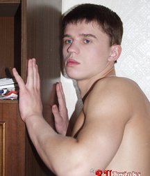 Ruslan 5dbbd279452d5.jpg