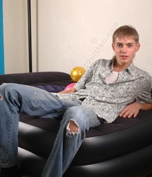 Bennie 2 5dc122602483b.jpg