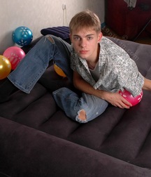 Bennie 2 5dc1226bdbf14.jpg