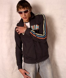Gregor 5dc6671510577.jpg