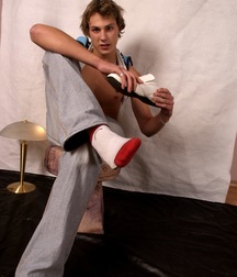 Gregor 5dc6677d0a3b1.jpg