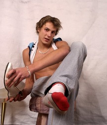 Gregor 5dc6678628406.jpg