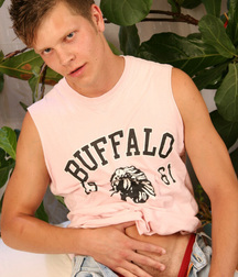 Jamie 6-1 5dca6297a5145.jpg