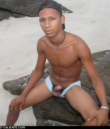 Alessandro 2 5dcfad00edfe5.jpg