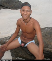Alessandro 2 5dcfad035bb2d.jpg