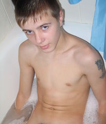 Sergik's Bubble bath 5ddf8ac2bde30.jpg