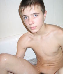 Sergik's Bubble bath 5ddf8acc4b9ff.jpg