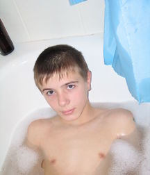 Sergik's Bubble bath 5ddf8b2181129.jpg