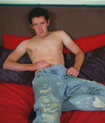 Alex 13-2 5de0d8a29695e.jpg