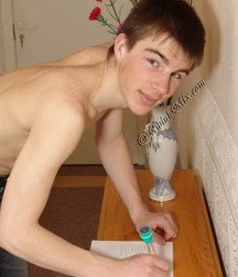 Leonid 5de60d175bb31.jpg