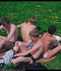 Leo, Tyla, Mark and Knuts 5de75662c9951.jpg
