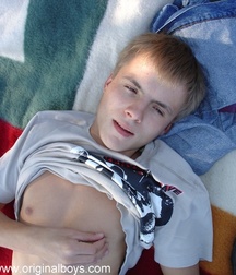 TommyB  A 5dedf77b5656d.jpg