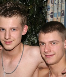 Jhonny  and Kotik 5dfc55aaf046b.jpg