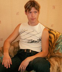 Zhenya 2 A 5e0da1360c024.jpg