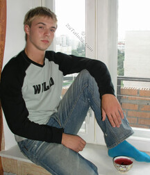A Very Thoughtful Looking Hot Polik, Even As He Cums 5f66e149c9f97.jpg