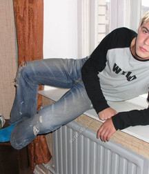 A Very Thoughtful Looking Hot Polik, Even As He Cums 5f66e15da9284.jpg