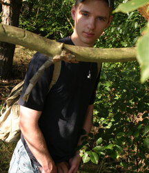 Steven Pissing and Knocking One Out In The Woods 5f756827e1a54.jpg