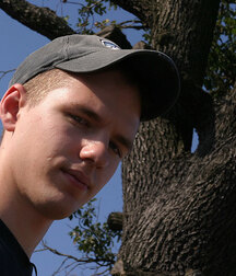Steven Pissing and Knocking One Out In The Woods 5f7568644e81b.jpg