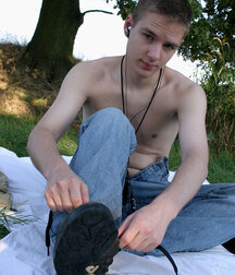 Steven Pissing and Knocking One Out In The Woods 5f75691334048.jpg