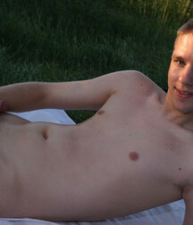 Steven Pissing and Knocking One Out In The Woods 5f756993e3555.jpg