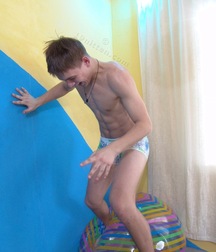 Someone has been trying to rip Andrey's t-shirt off 5f8a7879e114a.jpg