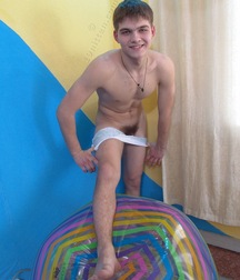 Someone has been trying to rip Andrey's t-shirt off 5f8a79059ef06.jpg