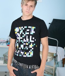 Boy next-door type Carl Twinks Gay Porn 5f8bd1a7907d2.jpg