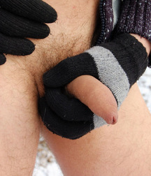 Sexy Vitek braving the Winter Boys Porn 5fa8cca69e68d.jpg