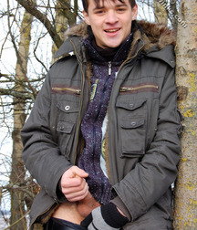 Sexy Vitek braving the Winter Boys Porn 5fa8cce8bd3d3.jpg