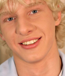 Blond bombshell Vetja Boys Porn 5faa9535e3d64.jpg