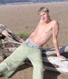 Randolph out in the woods boys porn 5facc96b948e1.jpg