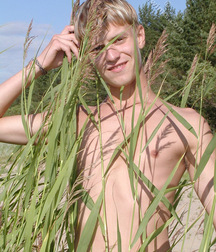 Randolph out in the woods boys porn 5facc996bd290.jpg
