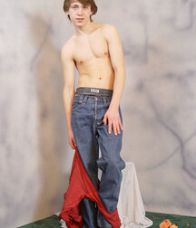 Esthan is a very good looking twink this is his 7th set 5fb6046d853f7.jpg